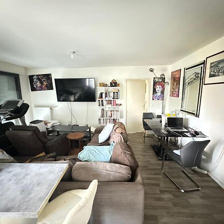 Grande Chambre 14 M2 Avec Salle De Bain Privative A Nanterre Prefecture Proche La Defense Arena Campus Sncf Et Paris Buitenkant foto