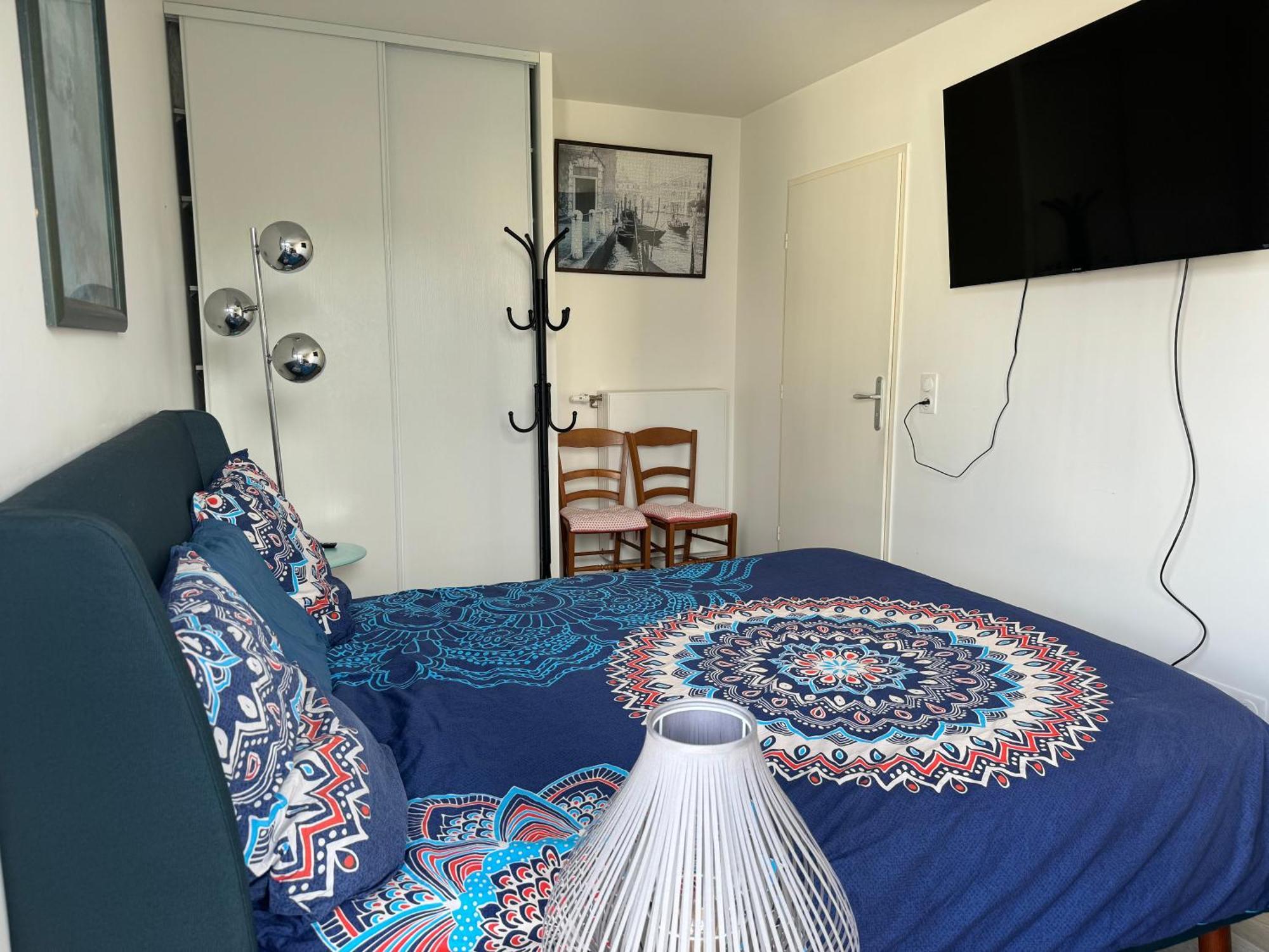 Grande Chambre 14 M2 Avec Salle De Bain Privative A Nanterre Prefecture Proche La Defense Arena Campus Sncf Et Paris Buitenkant foto