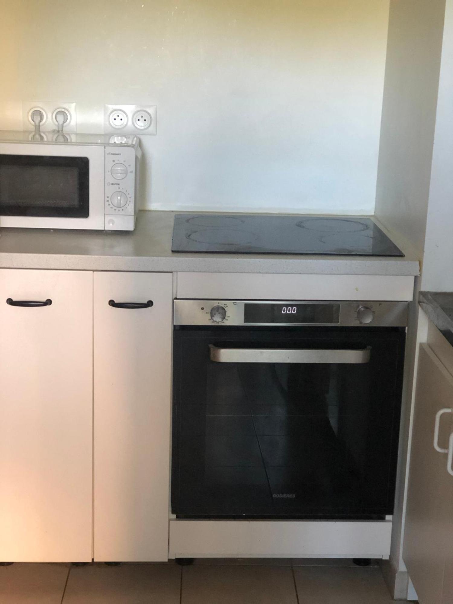 Grande Chambre 14 M2 Avec Salle De Bain Privative A Nanterre Prefecture Proche La Defense Arena Campus Sncf Et Paris Buitenkant foto