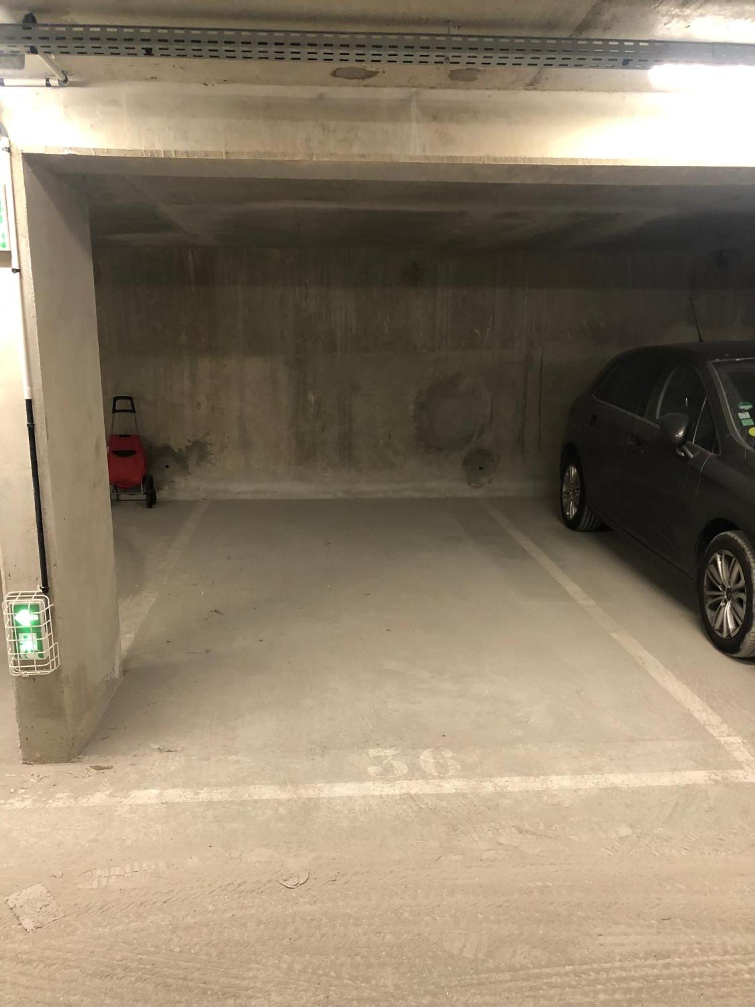 Grande Chambre 14 M2 Avec Salle De Bain Privative A Nanterre Prefecture Proche La Defense Arena Campus Sncf Et Paris Buitenkant foto